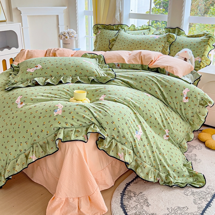 91家纺网 家纺一手货源 找家纺 找底底家纺 2026新款A类泡泡棉双层纱四件套花边夏被四件套 青橘兔