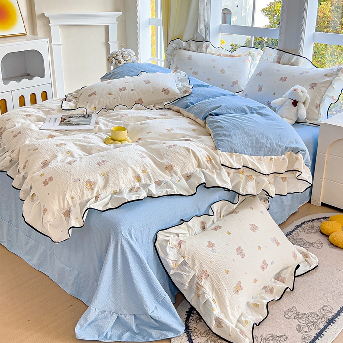 91家纺网 家纺一手货源 找家纺 找底底家纺 2026新款A类泡泡棉双层纱四件套花边夏被四件套 熊仔