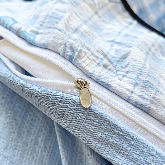 91家纺网 家纺一手货源 找家纺 找底底家纺 2026新款A类泡泡棉双层纱四件套花边夏被四件套 雾兰格兔