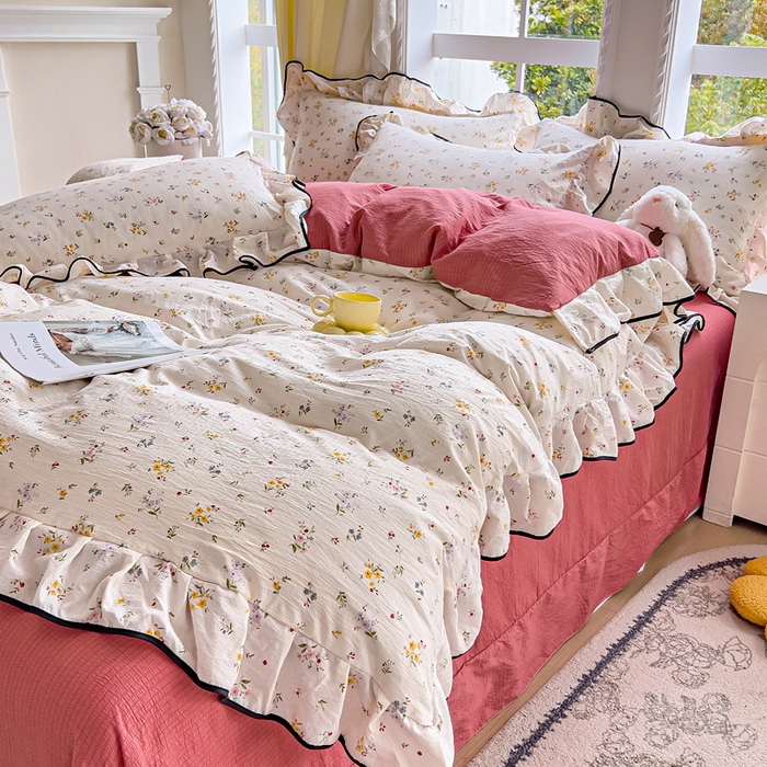 91家纺网 家纺一手货源 找家纺 找底底家纺 2026新款A类泡泡棉双层纱四件套花边夏被四件套 花沐