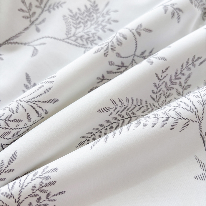 91家纺网 家纺一手货源 找家纺 欧雅搁家纺 2026新款凉感丝滑小冰被夏被夏凉被空调被 雪松之境