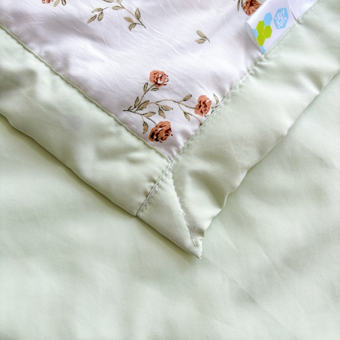 91家纺网 家纺一手货源 找家纺 欧雅搁家纺 2026新款凉感丝滑小冰被夏被夏凉被空调被 甜莓倚香