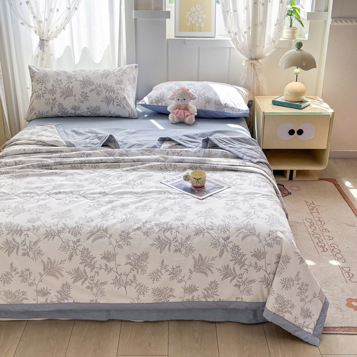 91家纺网 家纺一手货源 找家纺 欧雅搁家纺 2026新款凉感丝滑小冰被夏被夏凉被空调被 雪松之境