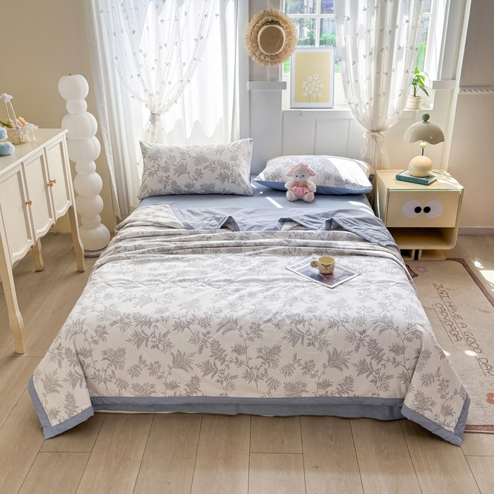 91家纺网 家纺一手货源 找家纺 欧雅搁家纺 2026新款凉感丝滑小冰被夏被夏凉被空调被 雪松之境