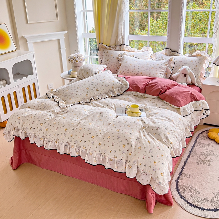 91家纺网 家纺一手货源 找家纺 找底底家纺 2026新款A类泡泡棉双层纱四件套花边夏被四件套 花沐