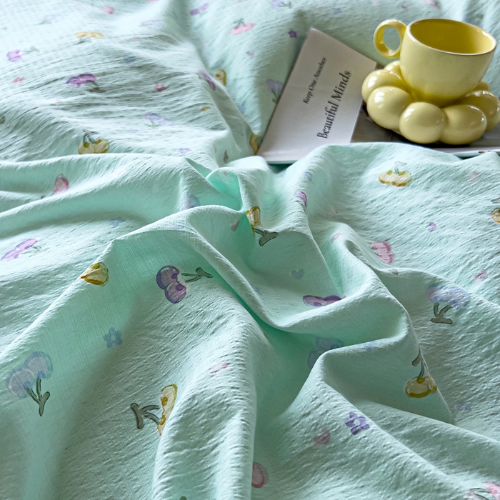 91家纺网 家纺一手货源 找家纺 找底底家纺 2026新款A类泡泡棉双层纱四件套花边夏被四件套 小樱桃