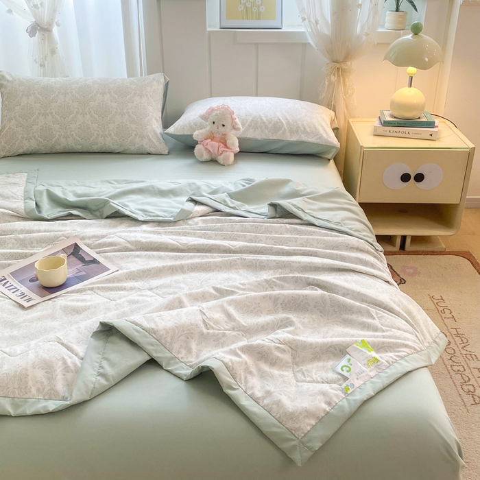 91家纺网 家纺一手货源 找家纺 欧雅搁家纺 2026新款凉感丝滑小冰被夏被夏凉被空调被 绿意丛生