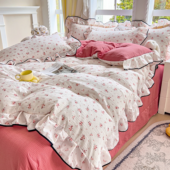 91家纺网 家纺一手货源 找家纺 找底底家纺 2026新款A类泡泡棉双层纱四件套花边夏被四件套 春不晚