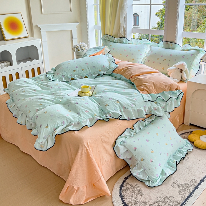 91家纺网 家纺一手货源 找家纺 找底底家纺 2026新款A类泡泡棉双层纱四件套花边夏被四件套 小樱桃