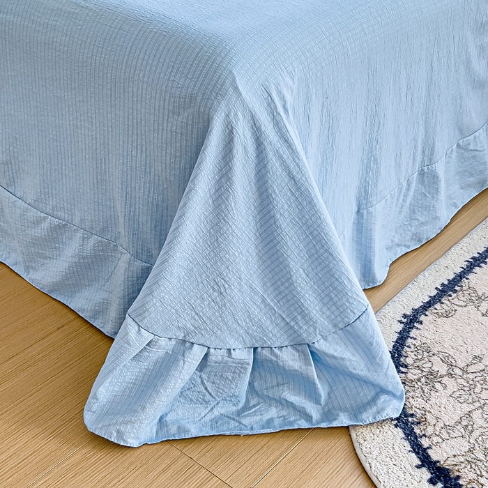 91家纺网 家纺一手货源 找家纺 找底底家纺 2026新款A类泡泡棉双层纱四件套花边夏被四件套 雾兰格兔