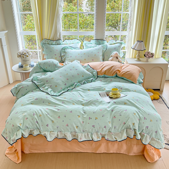 91家纺网 家纺一手货源 找家纺 找底底家纺 2026新款A类泡泡棉双层纱四件套花边夏被四件套 小樱桃