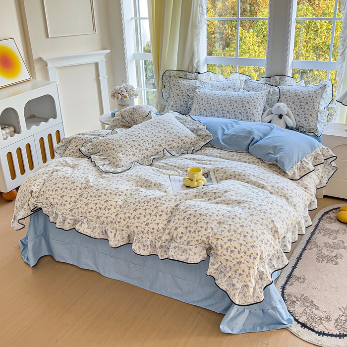 91家纺网 家纺一手货源 找家纺 找底底家纺 2026新款A类泡泡棉双层纱四件套花边夏被四件套 紫蕊奶芙