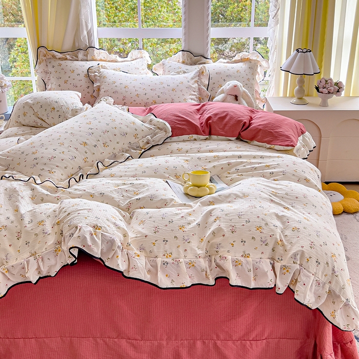 91家纺网 家纺一手货源 找家纺 找底底家纺 2026新款A类泡泡棉双层纱四件套花边夏被四件套 花沐