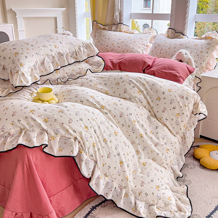 91家纺网 家纺一手货源 找家纺 找底底家纺 2026新款A类泡泡棉双层纱四件套花边夏被四件套 花沐