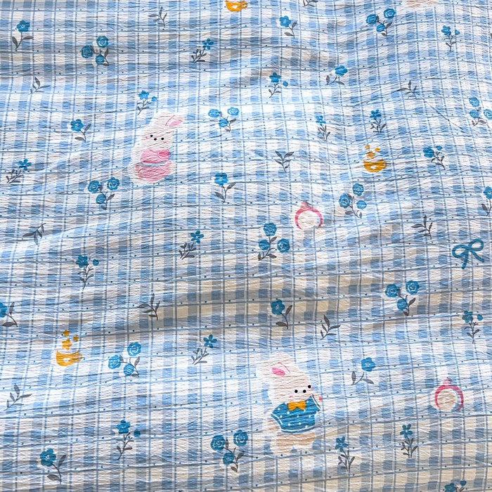 91家纺网 家纺一手货源 找家纺 找底底家纺 2026新款A类泡泡棉双层纱四件套花边夏被四件套 雾兰格兔