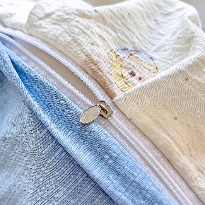 91家纺网 家纺一手货源 找家纺 找底底家纺 2026新款A类泡泡棉双层纱四件套花边夏被四件套 熊仔