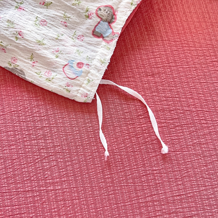 91家纺网 家纺一手货源 找家纺 找底底家纺 2026新款A类泡泡棉双层纱四件套花边夏被四件套 西高地