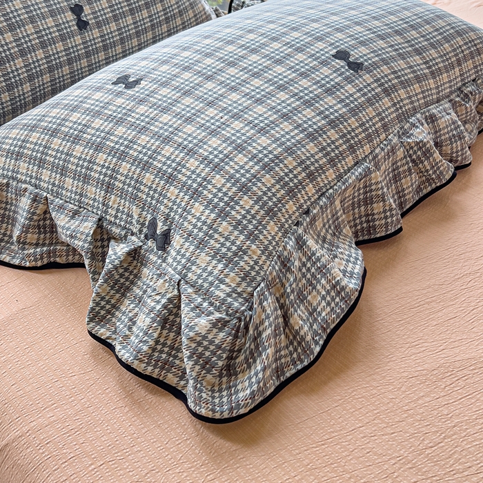 91家纺网 家纺一手货源 找家纺 找底底家纺 2026新款A类泡泡棉双层纱四件套花边夏被四件套 遇见-格桔