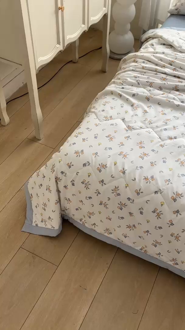 91家纺网 家纺一手货源 找家纺 欧雅搁家纺 2026新款凉感丝滑小冰被夏被夏凉被空调被 甜蜜果枝