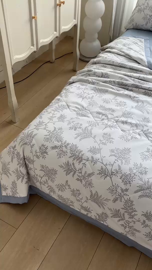 91家纺网 家纺一手货源 找家纺 欧雅搁家纺 2026新款凉感丝滑小冰被夏被夏凉被空调被 雪松之境