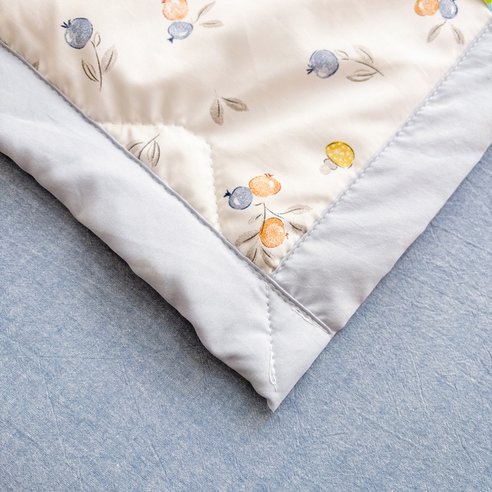 91家纺网 家纺一手货源 找家纺 欧雅搁家纺 2026新款凉感丝滑小冰被夏被夏凉被空调被 甜蜜果枝