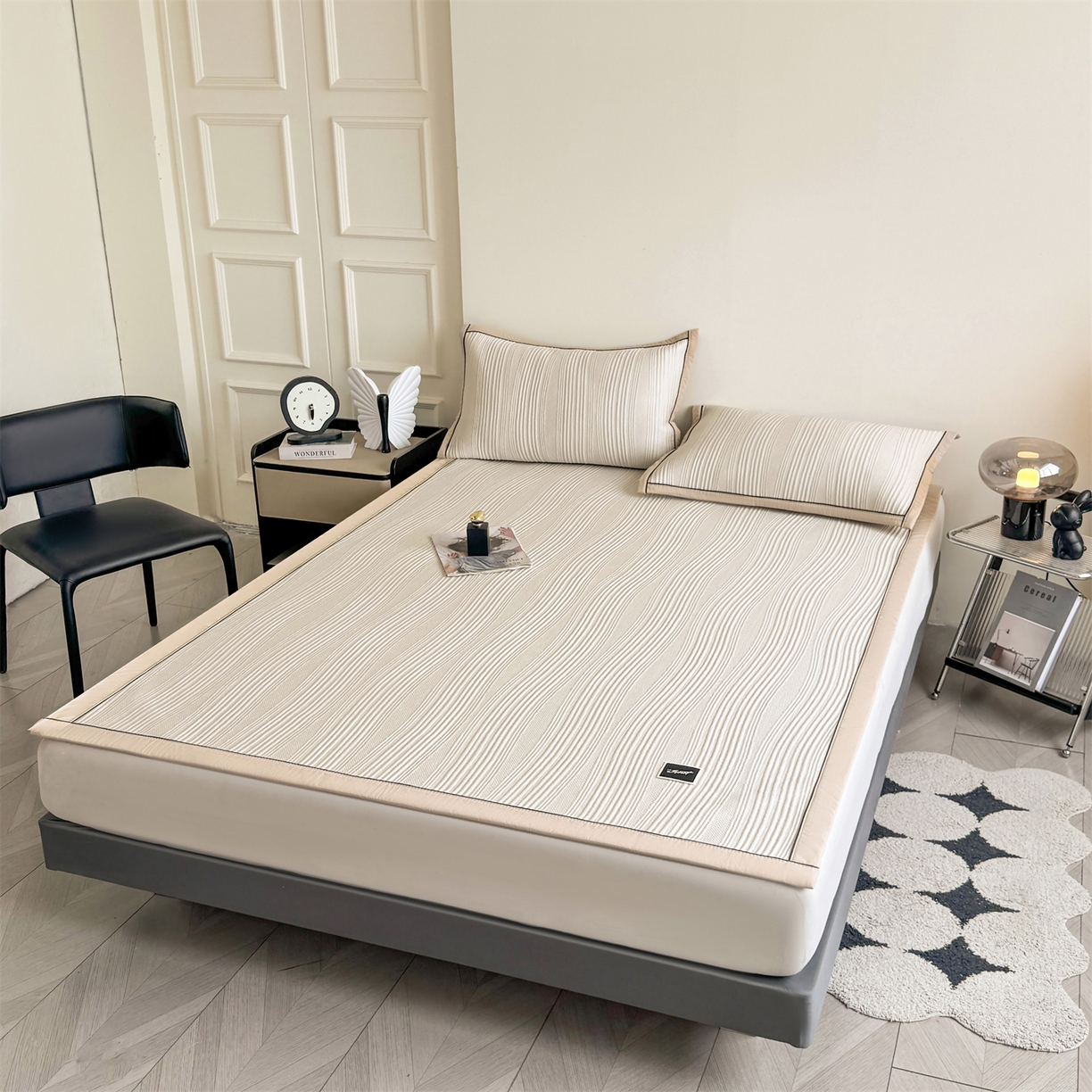 91家纺网 家纺一手货源 找家纺 慕木家纺 2026新款A类高克重三明治复合乙纶提花冰豆豆凉席床笠小蛮腰系列（提供买家秀） 小蛮腰-卡其床席款