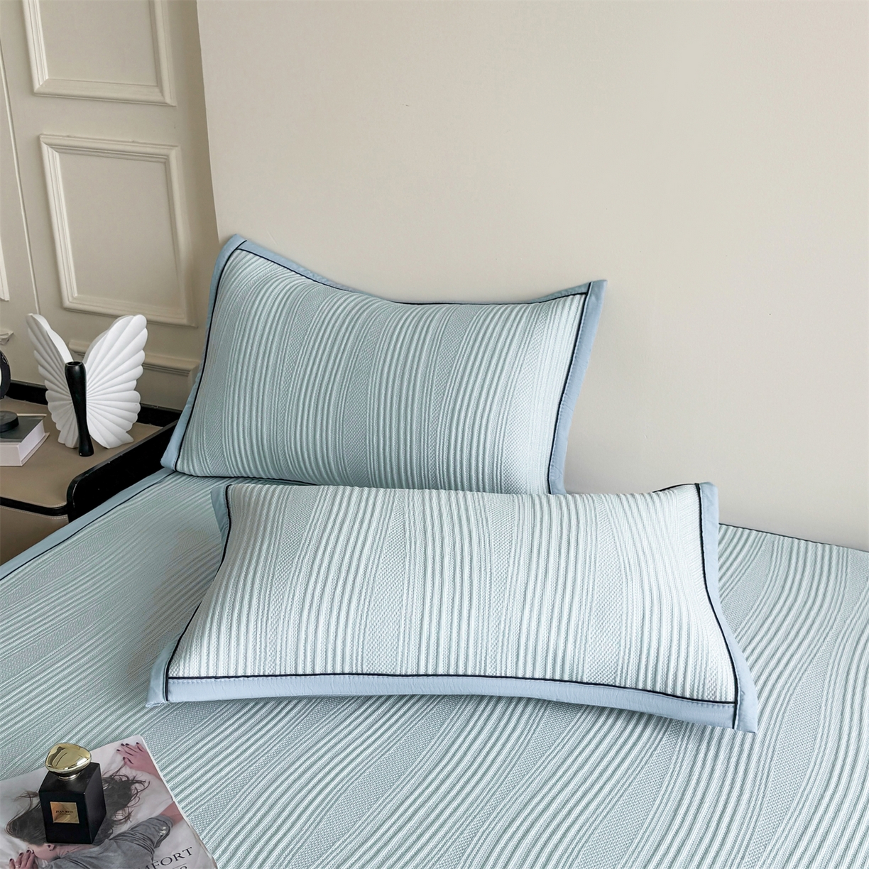 91家纺网 家纺一手货源 找家纺 慕木家纺 2026新款A类高克重三明治复合乙纶提花冰豆豆凉席床笠小蛮腰系列（提供买家秀） 小蛮腰-蓝床席款