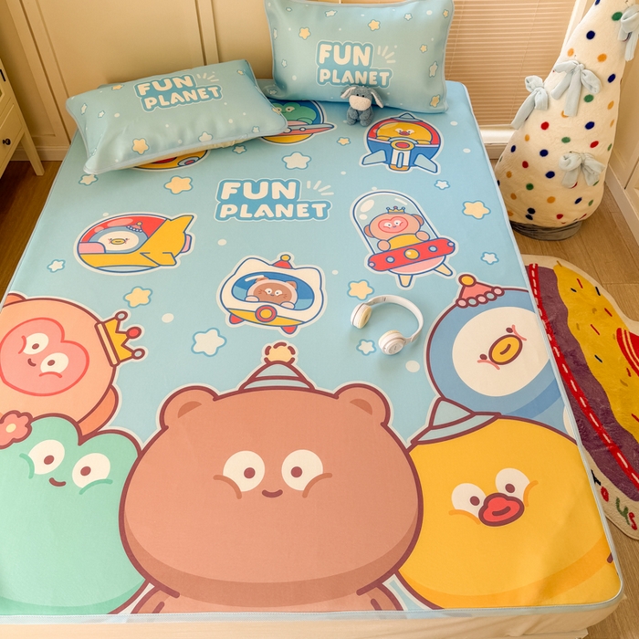 91家纺网 家纺一手货源 找家纺 潮邦创意家居 2026新款A类小冰皮软席油光冰丝席-巴波布布系列【含A类检测报告】 糯糯星球