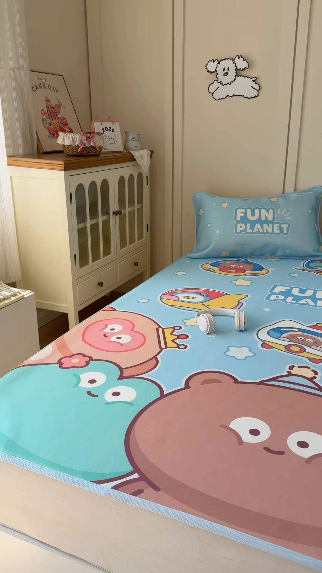 91家纺网 家纺一手货源 找家纺 潮邦创意家居 2026新款A类小冰皮软席油光冰丝席-巴波布布系列【含A类检测报告】 糯糯星球