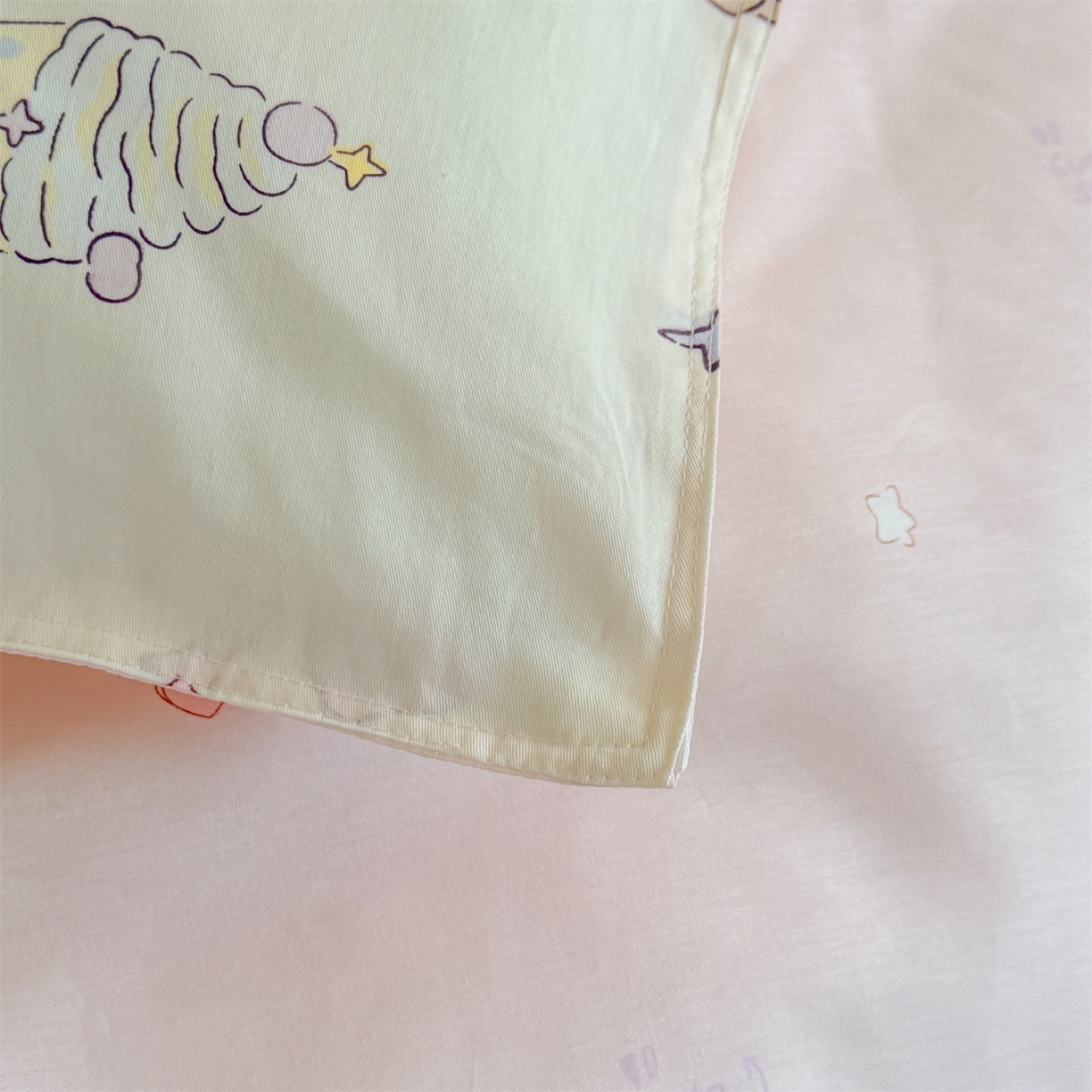 91家纺网 家纺一手货源 找家纺 优眠坊 2026新款全棉印花小清新单品系列-四件套    学生三件套（预留缩水） 童年趣宝-四件套