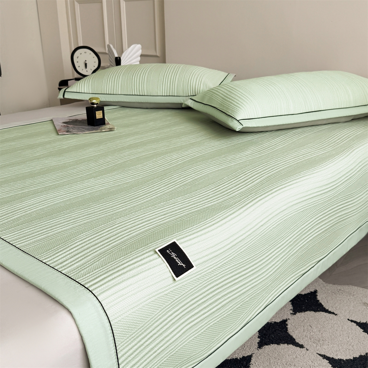 91家纺网 家纺一手货源 找家纺 慕木家纺 2026新款A类高克重三明治复合乙纶提花冰豆豆凉席床笠小蛮腰系列（提供买家秀） 小蛮腰-绿床席款