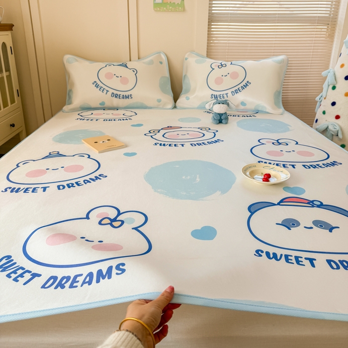 91家纺网 家纺一手货源 找家纺 潮邦创意家居 2026新款A类小冰皮软席油光冰丝席-巴波布布系列【含A类检测报告】 桃桃圈圈