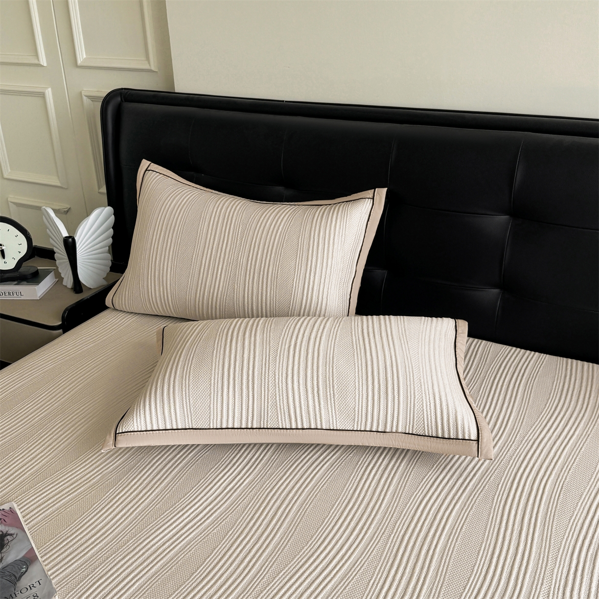 91家纺网 家纺一手货源 找家纺 慕木家纺 2026新款A类高克重三明治复合乙纶提花冰豆豆凉席床笠小蛮腰系列（提供买家秀） 小蛮腰-卡其床笠款