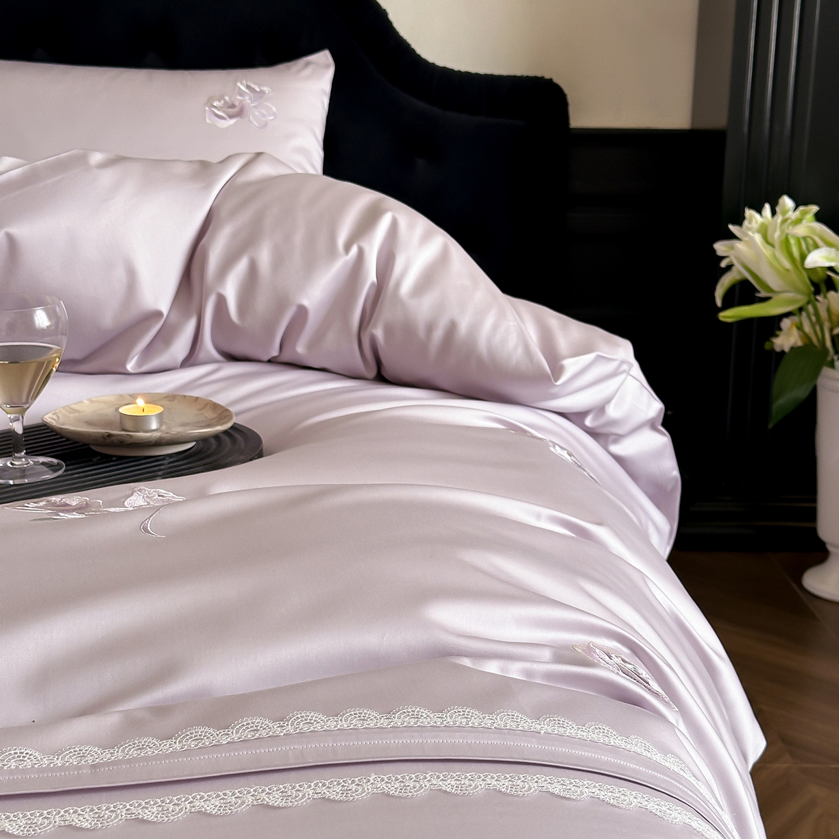 91家纺网 家纺一手货源 找家纺 （总）树下 2026新款A类100支50S双股刺绣高支高密贡缎长绒棉四件套-柔堇