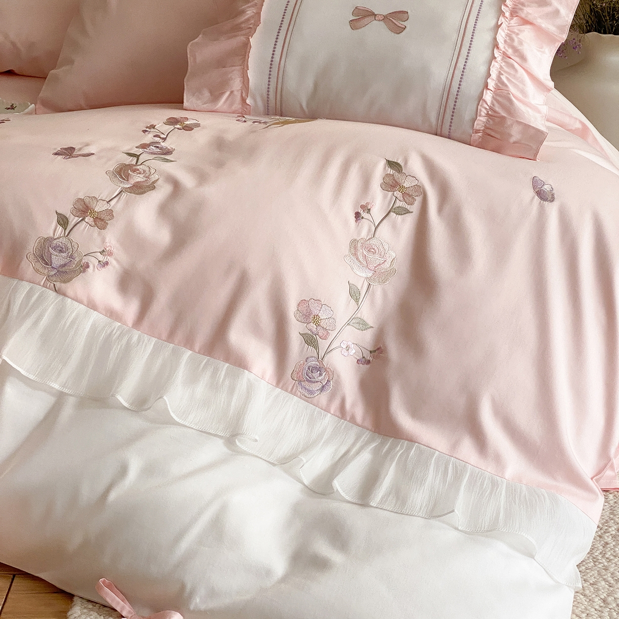 91家纺网 家纺一手货源 找家纺 （总）树下 2026新款100支50S双股 刺绣A类高支高密贡缎长绒棉四件套-花信