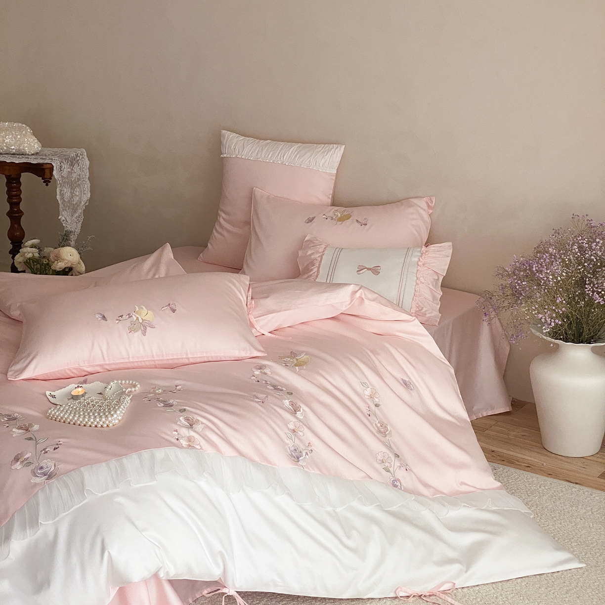 91家纺网 家纺一手货源 找家纺 （总）树下 2026新款100支50S双股 刺绣A类高支高密贡缎长绒棉四件套-花信