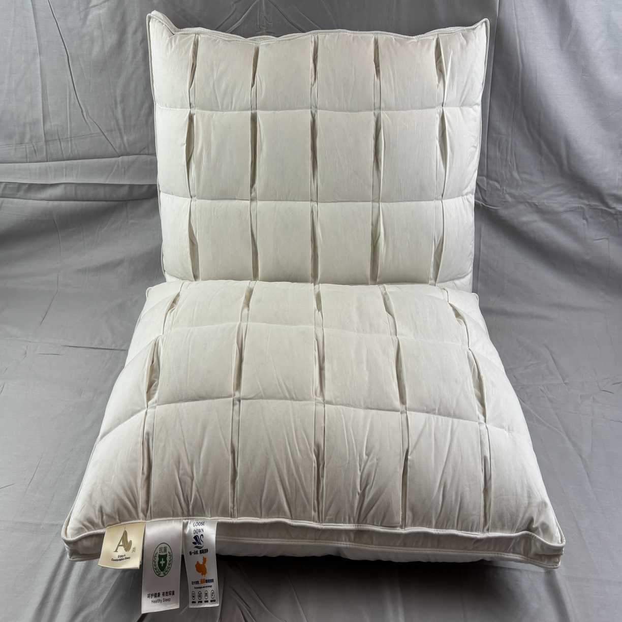 91家纺网 家纺一手货源 找家纺 （总）安力森/诚臻酒店用品 2026新款小满家族白鹅绒羽绒枕头护颈产品研发科技枕头枕芯