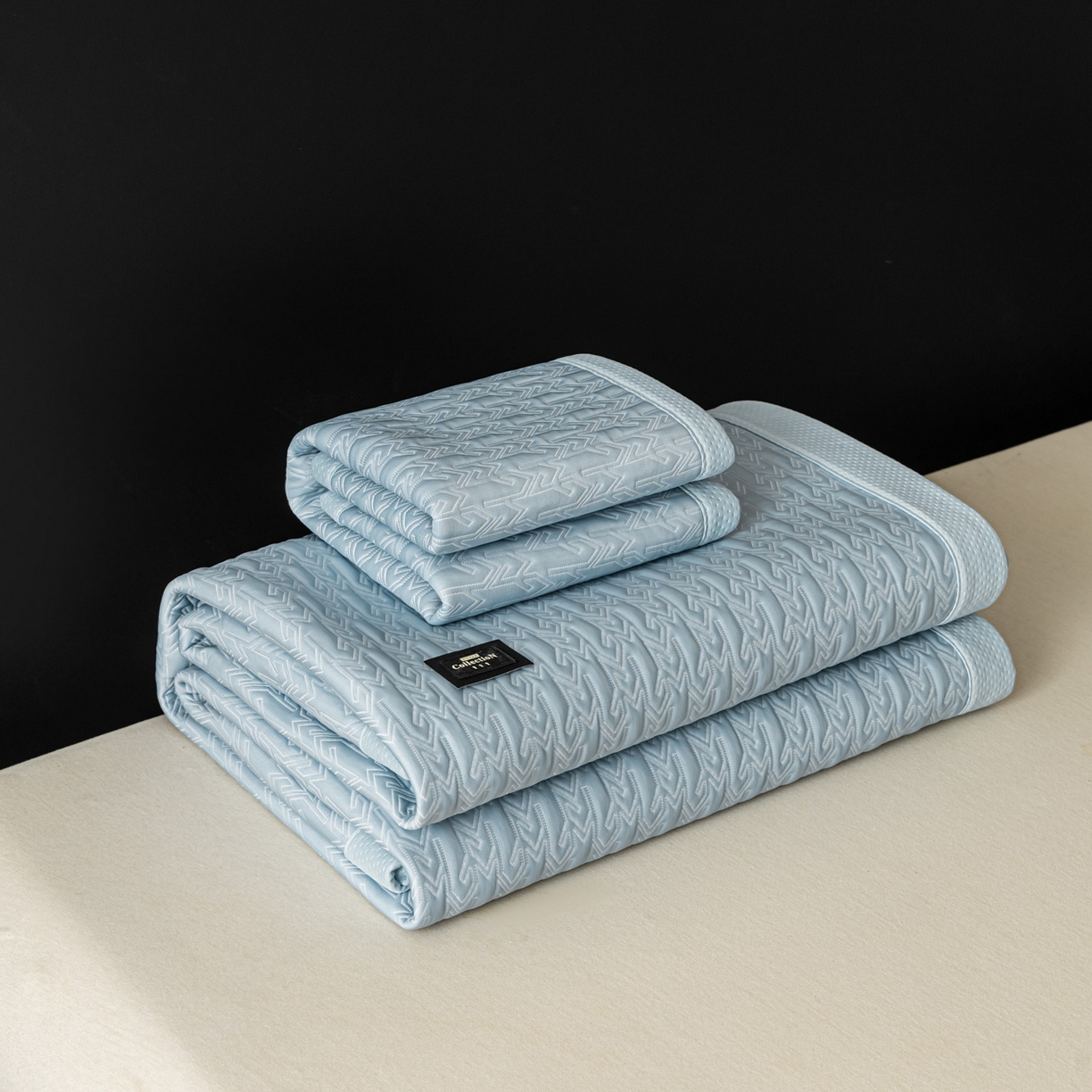 91家纺网 家纺一手货源 找家纺 慕木家纺 2026新款A类复合三明治PE乙纶提花冰豆豆凉席床笠海之恋系列（提供买家秀） 海之恋-蓝床席款