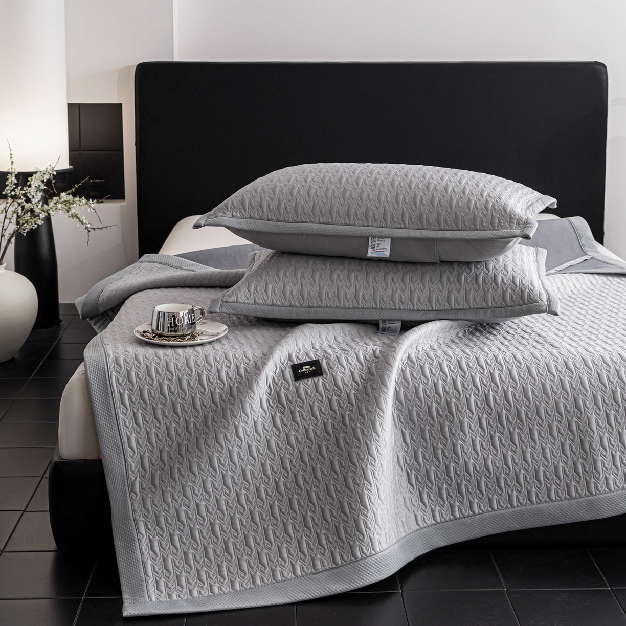 91家纺网 家纺一手货源 找家纺 慕木家纺 2026新款A类复合三明治PE乙纶提花冰豆豆凉席床笠海之恋系列（提供买家秀） 海之恋-灰床席款