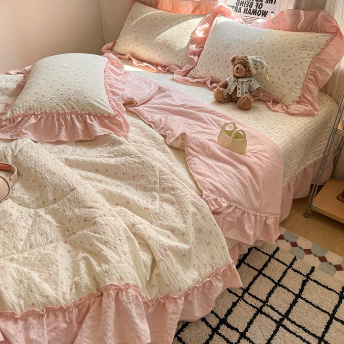 91家纺网 家纺一手货源 找家纺 禾沐 2026新款床盖款花边夏被四件套 春日甜桃心粉