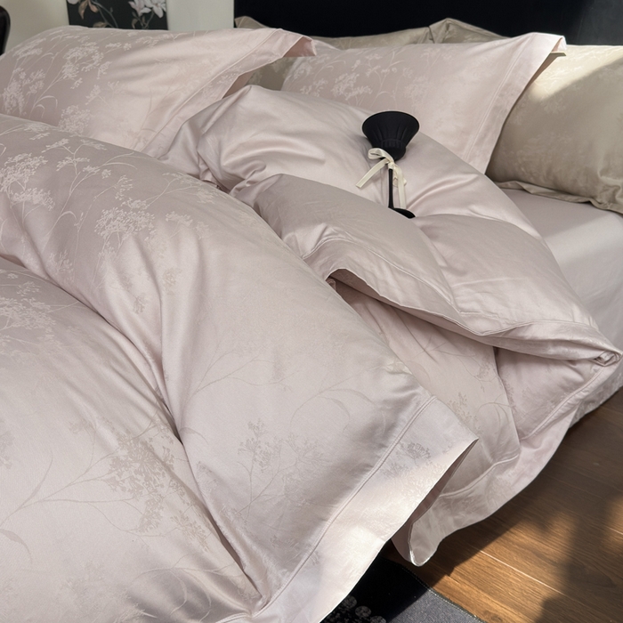 91家纺网 家纺一手货源 找家纺 睡棉坊 2026新款双股长绒棉四件套埋绳款全棉提花四件套 千恋花-糖花粉