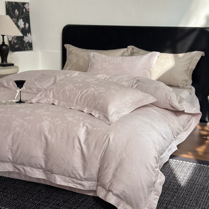 91家纺网 家纺一手货源 找家纺 睡棉坊 2026新款双股长绒棉四件套埋绳款全棉提花四件套 千恋花-糖花粉