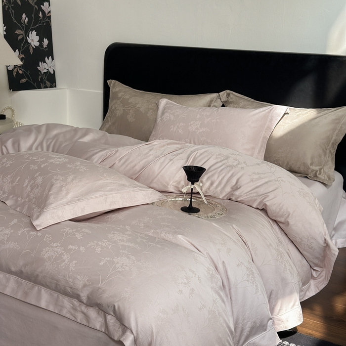 91家纺网 家纺一手货源 找家纺 睡棉坊 2026新款双股长绒棉四件套埋绳款全棉提花四件套 千恋花-糖花粉