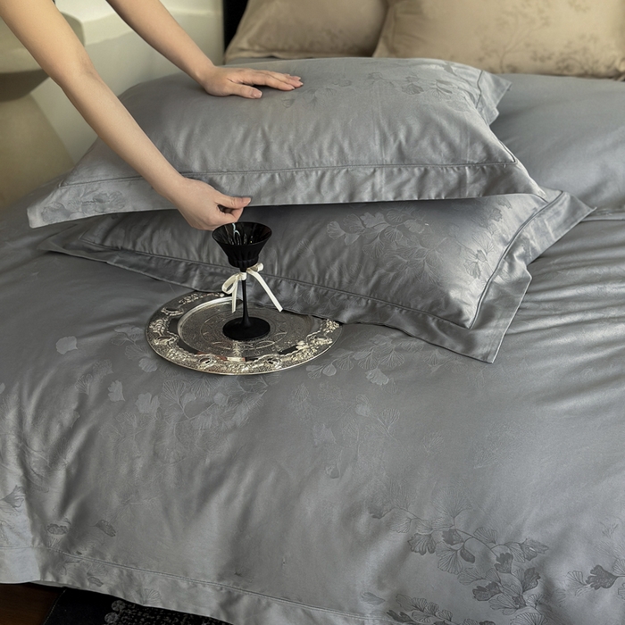 91家纺网 家纺一手货源 找家纺 睡棉坊 2026新款双股长绒棉四件套埋绳款全棉提花四件套 夕岚-钛钢灰
