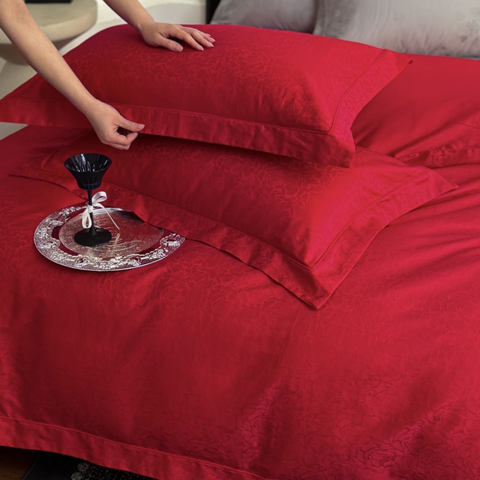 91家纺网 家纺一手货源 找家纺 睡棉坊 2026新款双股长绒棉四件套埋绳款全棉提花四件套 春光里-大红