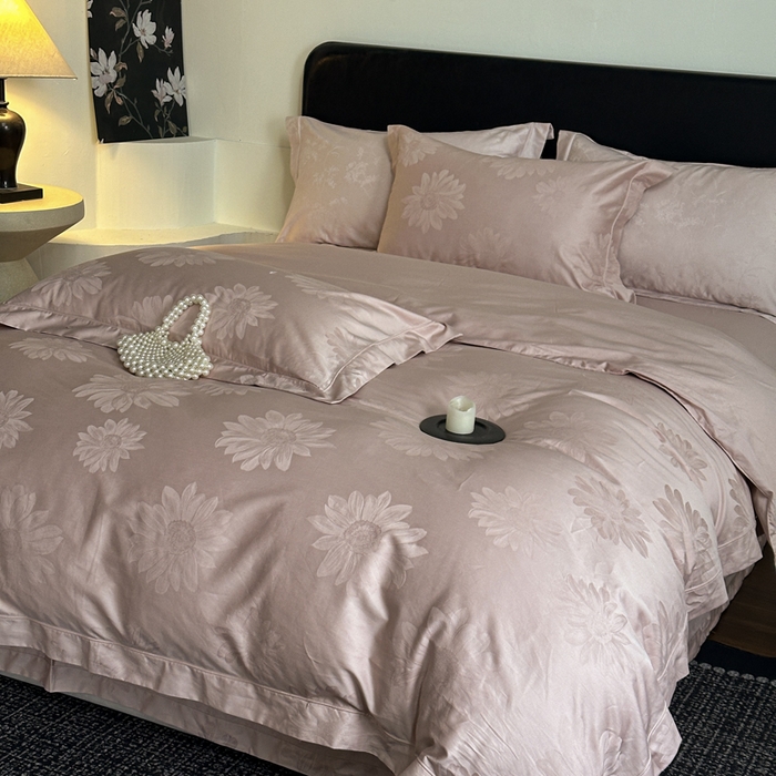 91家纺网 家纺一手货源 找家纺 睡棉坊 2026新款双股长绒棉四件套埋绳款全棉提花四件套 浮光浅梦-浅粉