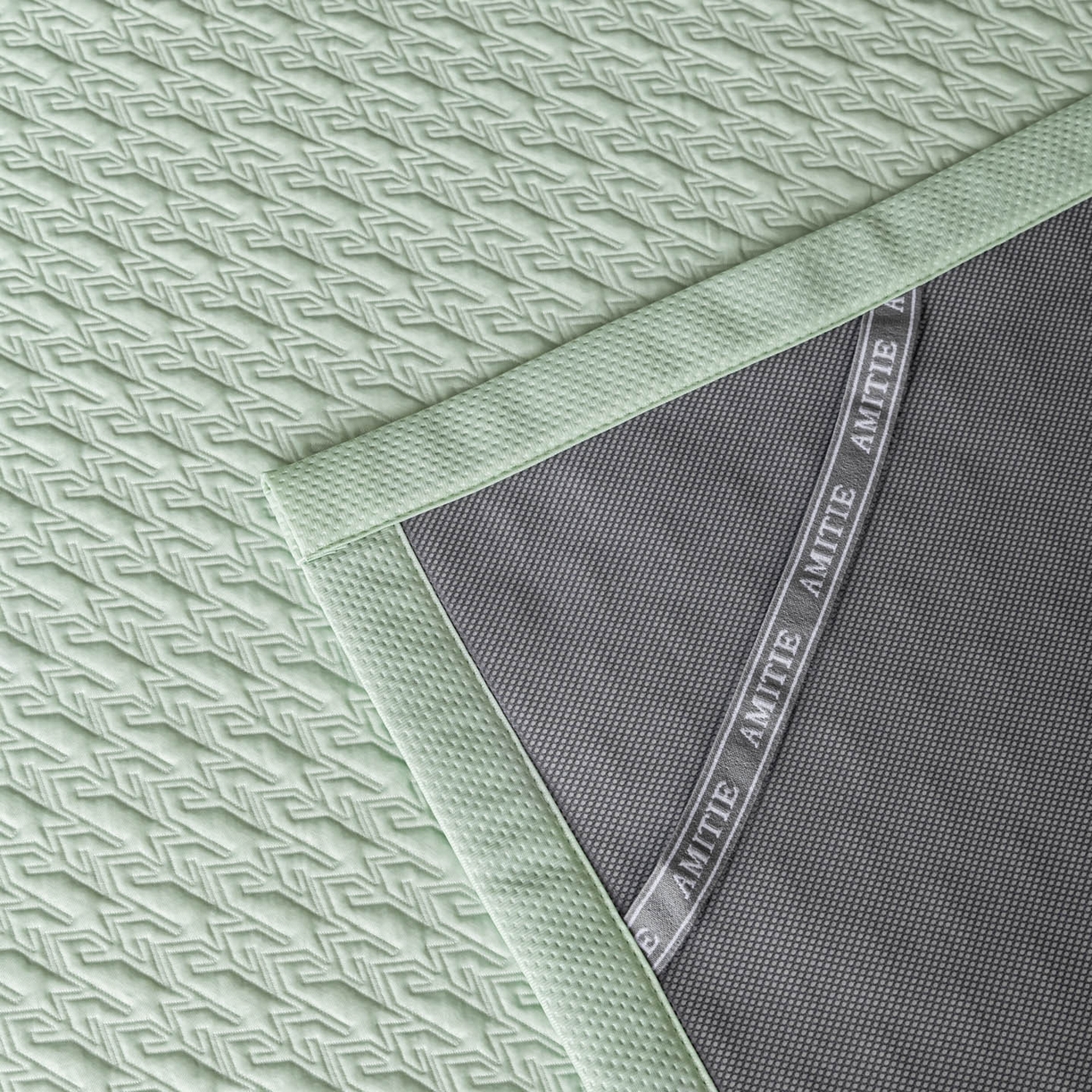 91家纺网 家纺一手货源 找家纺 慕木家纺 2026新款A类复合三明治PE乙纶提花冰豆豆凉席床笠海之恋系列（提供买家秀） 海之恋-绿床席款