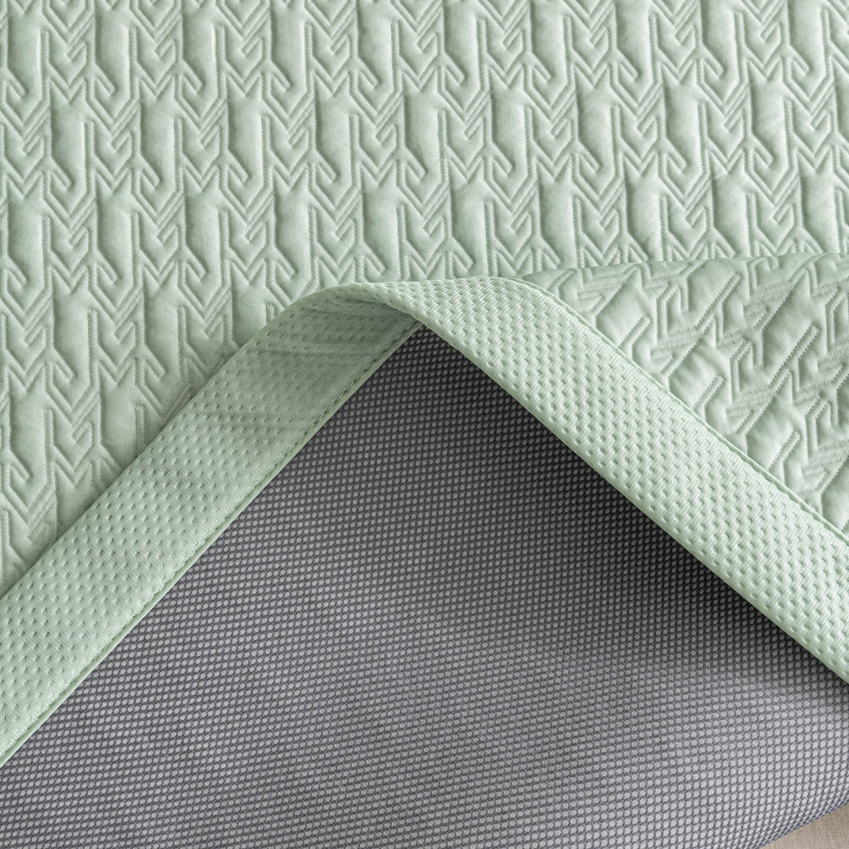 91家纺网 家纺一手货源 找家纺 慕木家纺 2026新款A类复合三明治PE乙纶提花冰豆豆凉席床笠海之恋系列（提供买家秀） 海之恋-绿床席款