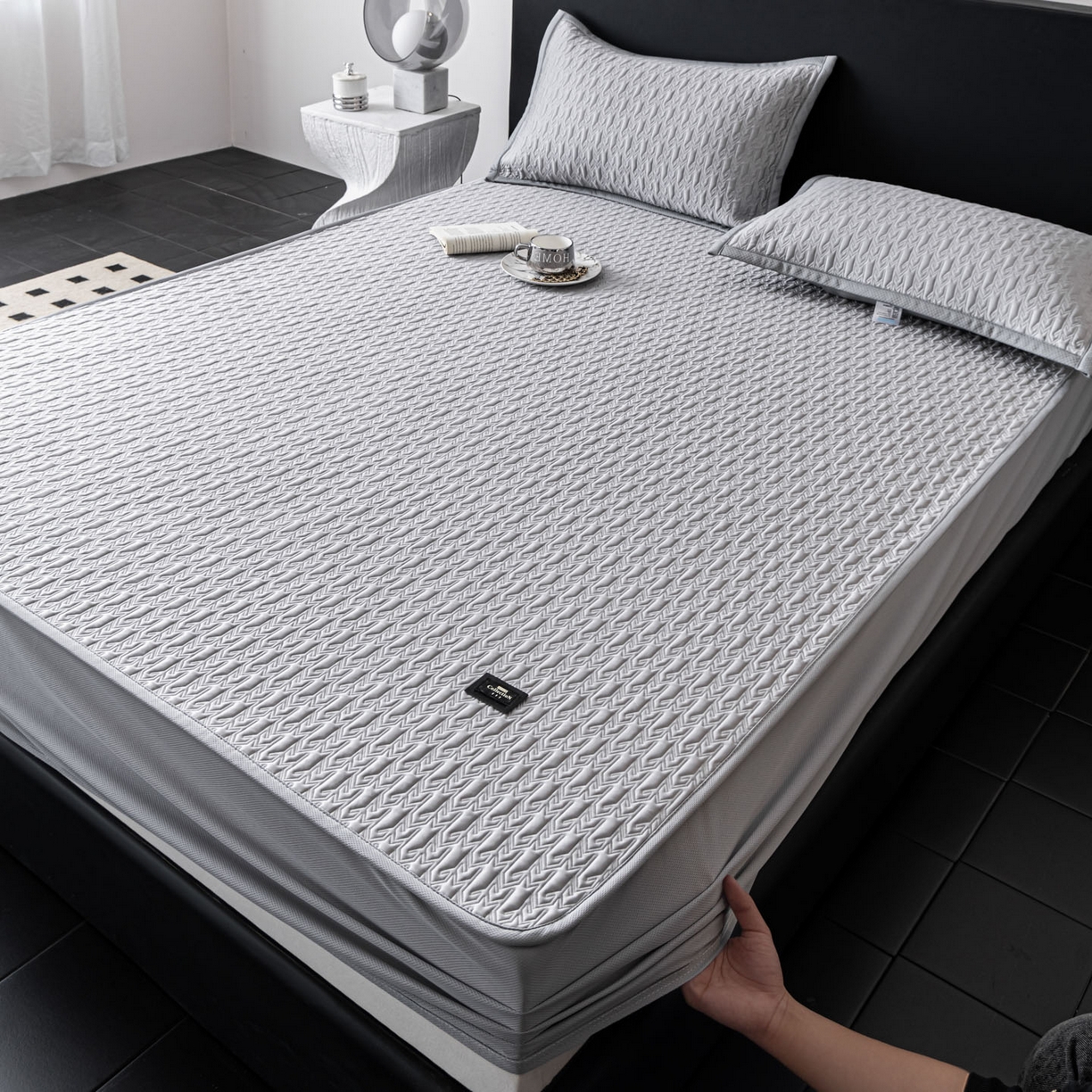 91家纺网 家纺一手货源 找家纺 慕木家纺 2026新款A类复合三明治PE乙纶提花冰豆豆凉席床笠海之恋系列（提供买家秀） 海之恋-灰床笠款