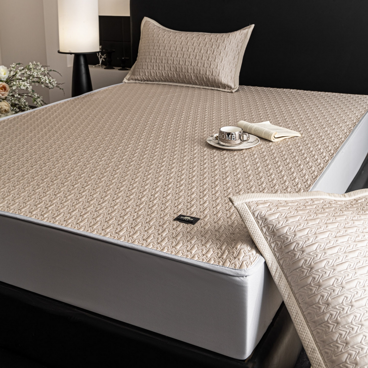 91家纺网 家纺一手货源 找家纺 慕木家纺 2026新款A类复合三明治PE乙纶提花冰豆豆凉席床笠海之恋系列（提供买家秀） 海之恋-卡其床笠款